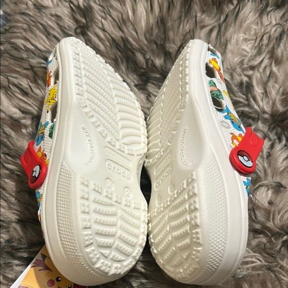 Pokemon Kids Clogs - White and Red pikachu pokemon clog size 2 - Picture 4 of 4